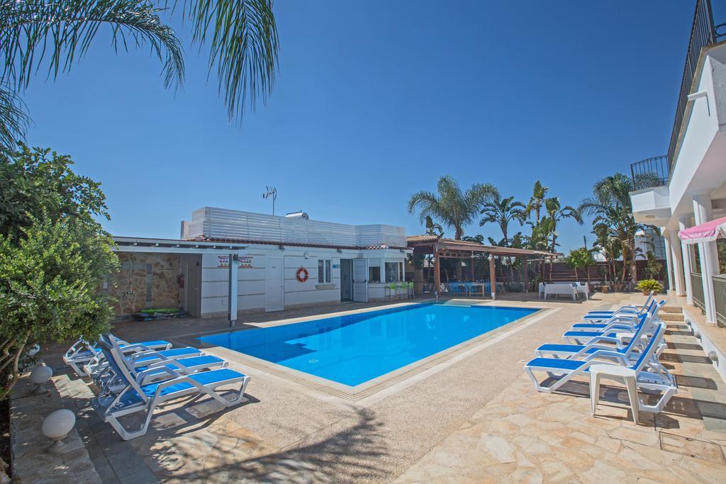 Papas Family Villa Paralimni Buitenkant foto